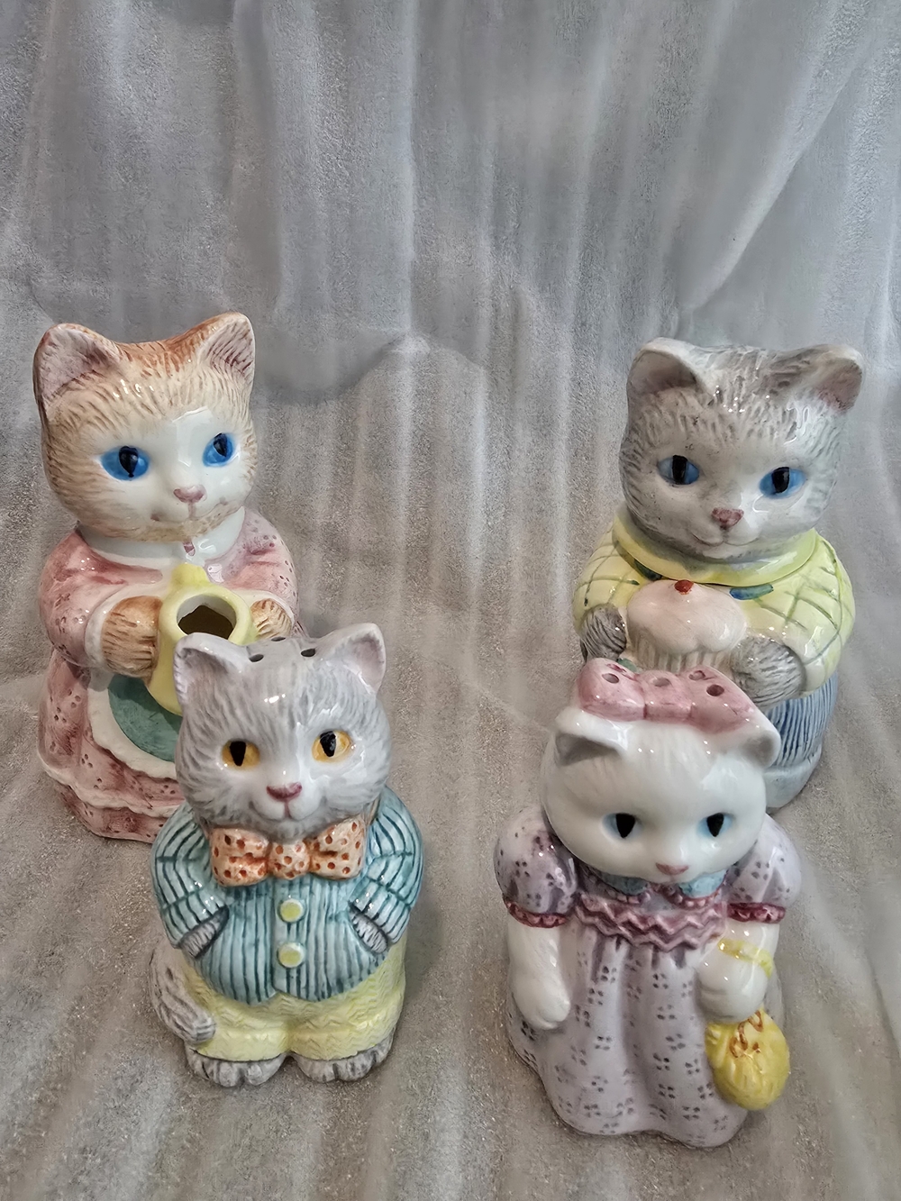 Avon Country Purr-fection Collection Ceramic Cat Kitchen Set